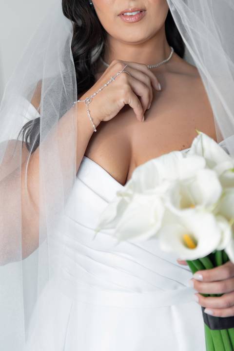 Making of da noiva em Carangola, MG capturado com estilo atemporal por fotógrafo de casamento'