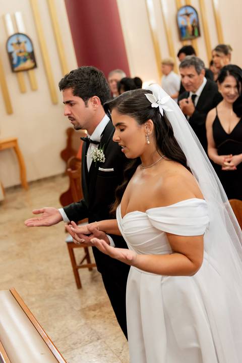 Fotógrafo de casamento atemporal registrando noivos em Carangola MG'