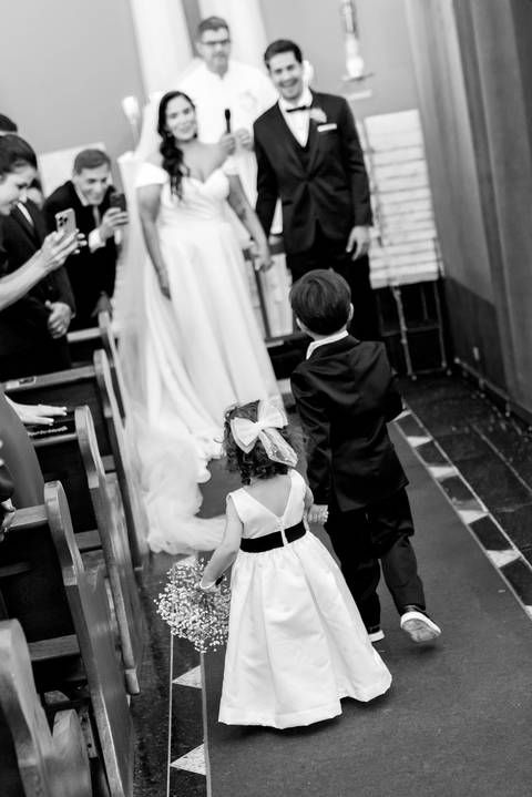 Fotógrafo de casamento atemporal registrando noivos em Carangola MG'