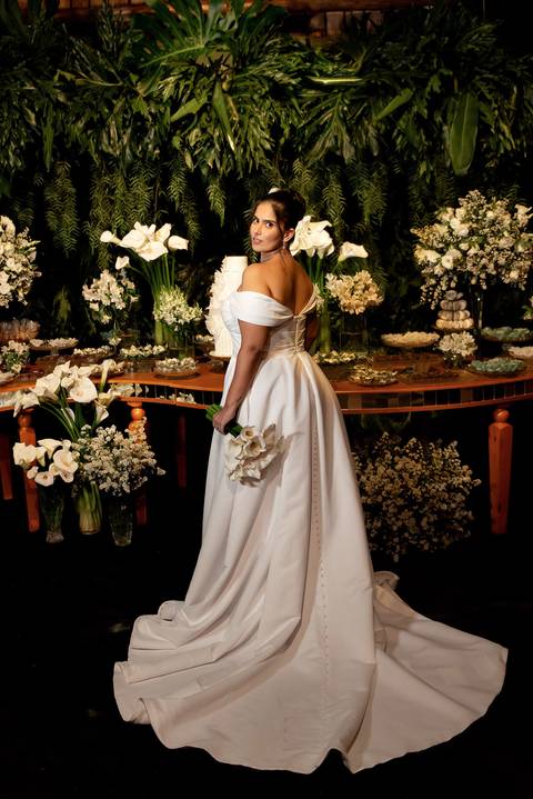 Fotógrafo de casamento atemporal registrando noivos em Carangola MG'