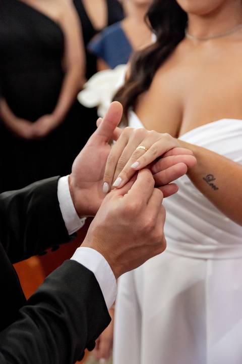 Fotógrafo de casamento atemporal registrando noivos em Carangola MG'