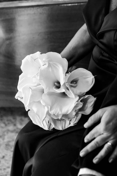 Fotógrafo de casamento atemporal registrando noivos em Carangola MG'
