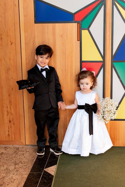 Fotógrafo de casamento atemporal registrando noivos em Carangola MG'