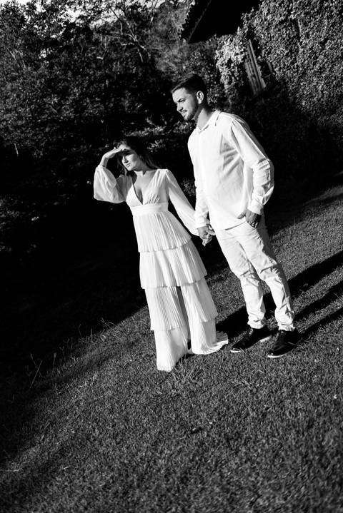 Fotografia de ensaio pré-wedding com estilo atemporal, realizado em Espera Feliz, MG'