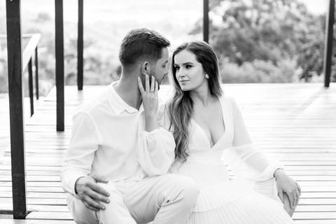 Fotografia de ensaio pré-wedding com estilo atemporal, realizado em Espera Feliz, MG'
