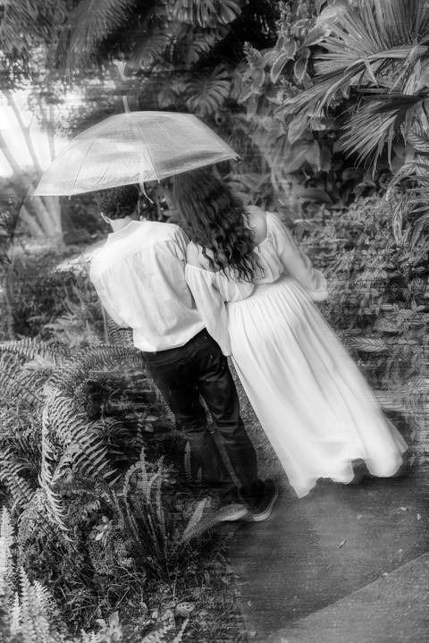 Fotografia de ensaio pré-wedding com estilo atemporal, realizado em Domingos Martins, ES'