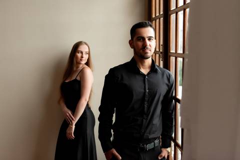 Fotografia pré-wedding realizada em Domingos Martins, Pedra Azul. Registro documental atemporal, focado em emoções reais, luz natural e autenticidade no aroso paco hotel no ES, rota do lagarto'