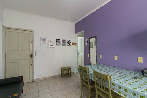 Fotografia imobiliária de sala de apartamento na Guilhermina, Praia Grande, por Fernando Freire.'