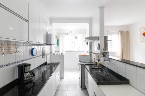 Fotografia Imobiliária de um apartamento novo para aluguel. Fotografia profissional por Fernando Freire, especialista em Airbnb e Booking.  Foto interna do apartamento.'