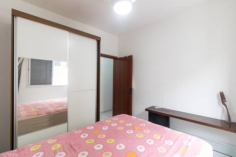 Fotografia Imobiliária de um apartamento novo para aluguel. Fotografia profissional por Fernando Freire, especialista em Airbnb e Booking.  Foto interna do apartamento.'