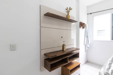Fotografia Imobiliária de um apartamento novo para aluguel. Fotografia profissional por Fernando Freire, especialista em Airbnb e Booking.  Foto interna do apartamento.'