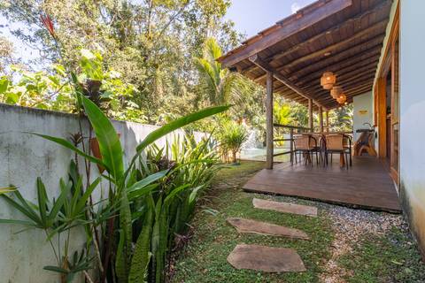 Casa de Temporada em Guaratuba - fotografia imobiliaria profissional para airbnb e booking de uma casa em bertioga por fernando freire fotografo de imoveis baixada santista e praia'
