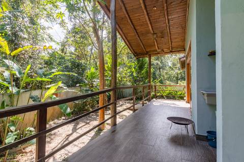 Casa de Temporada em Guaratuba - fotografia imobiliaria profissional para airbnb e booking de uma casa em bertioga por fernando freire fotografo de imoveis baixada santista e praia'