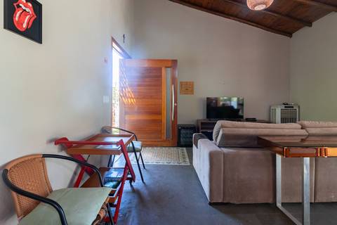Casa de Temporada em Guaratuba - fotografia imobiliaria profissional para airbnb e booking de uma casa em bertioga por fernando freire fotografo de imoveis baixada santista e praia'