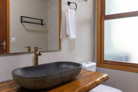 Casa de Temporada em Guaratuba - fotografia imobiliaria profissional para airbnb e booking de uma casa em bertioga por fernando freire fotografo de imoveis baixada santista e praia'