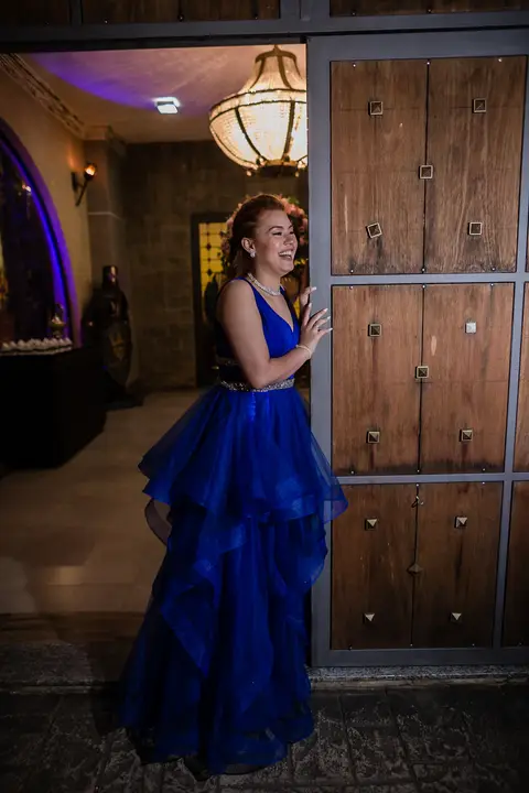 vestido azul 15 anos na pista de dança no '