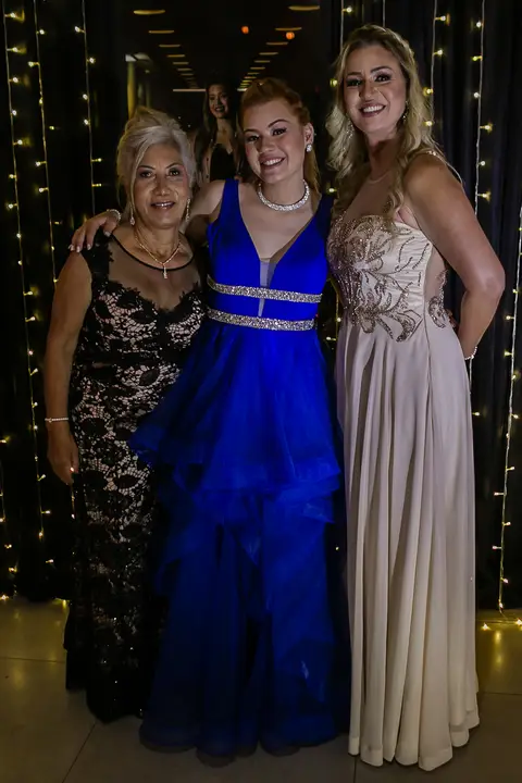 mãe debutante e avó a foto que não pode faltar'