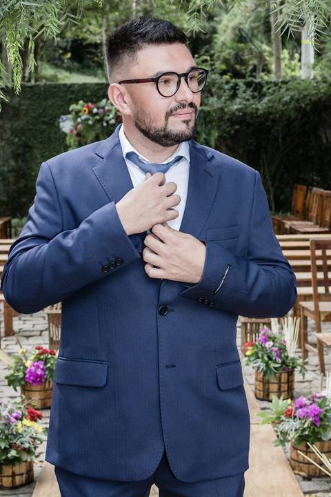 noivo terno na decoração casamento fotografo itatiba julio akio hida retratos foto e video '