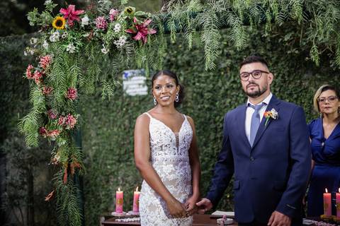 casal aguardando avó com aliança chacara vila velha itatiba casamento campo itatiba sp casamento fotografo itatiba julio akio hida retratos foto e video '