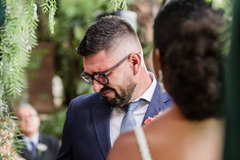 casamento campo itatiba sp casamento fotografo itatiba julio akio hida retratos foto e video noivo emocionado'