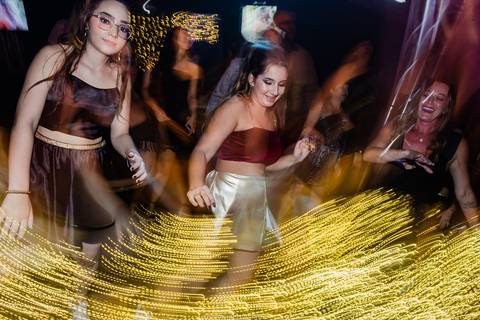 dança 15 anos com a mãe baile de mascaras '