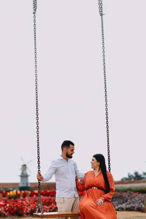 ensaio casal macena flores holambra pre wedding lindo plantação balanço'