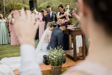 bença casal durante cerimonia casamento lindo em itatiba casando em itatiba casando morungaba'