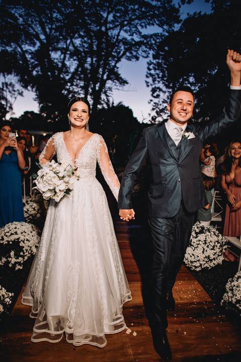 noiva e noiva saida'