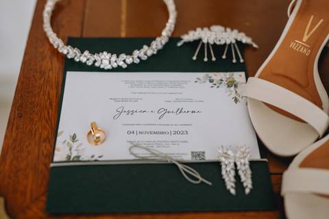 detalhes do casamento aliança e sapato da noiva'