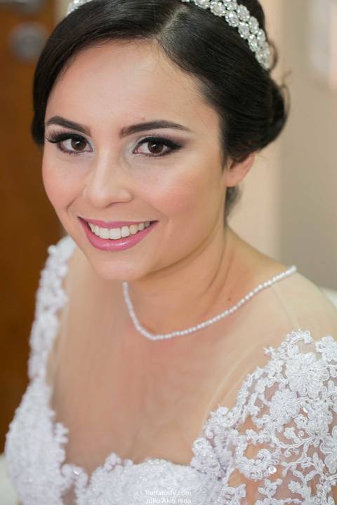 noiva sorrindo making of'