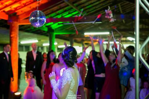 noiva jogando buque jundiai sp itatiba retratos foto e video'