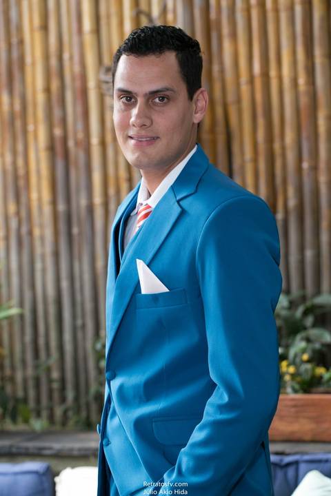 noivo perfil terno azul foto retratos foto e video itatiba'