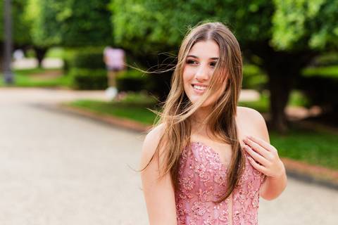 ensaio ipiranga sp 15 anos debutante sorriso e cabel voando'