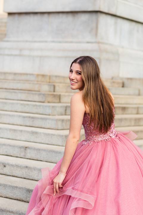 ensaio ipiranga sp 15 anos debutante subindo escadas'