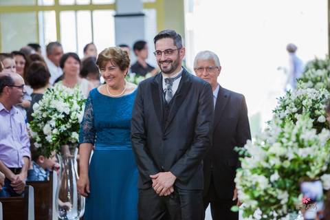 entrada noivo arrumando fotos casamento retratos itatiba interior sp julio akio hida fotografo'