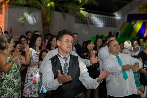 casal mesa de bolo c.e.e cem morungaba casamento dancando'