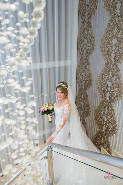 noiva escada vestido lustre espaço sumatra louveira casamento no campo interior '