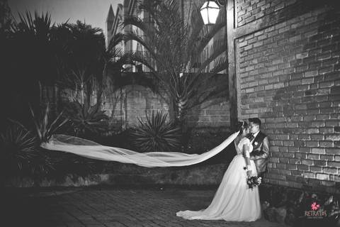 divanas salao festa itatiba sp casal casados criança entrando nossa senhora igreja santa cruz oitatiba sp noiva lendo cartao presente noivo casamento campo itatiba foto fotografo retratos video interior sp rustico lindo fazenda ideias julio akio '