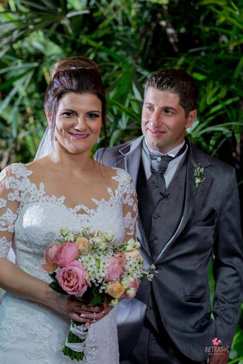 foto casamento canon 85 1.2 noiva entrando no carro wedding cars jundiai salao neide tuon making of itatiba decoração rustica casamento interior sp itatiba retratos divanas salao foto fotografo casamento julio akio hida'