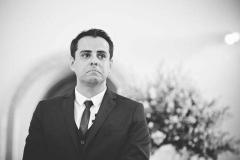 noivo emocionado vendo a noiva entrar na igrja espaço rustico santa isabel itatiba sp interior casamento lindo campo snt  espaço itatiba louveira foto fotografo retratos julio akio hida melhor fotografo igreja nossa senhora Belem itatiba matriz'