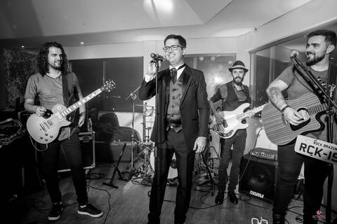 noiva em itatiba jogando buque no hotel orion em itatiba'