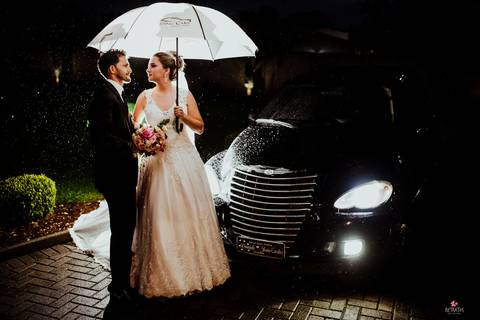 noiva altar igreja santo antonio foto fotografo de casamento itatiba sp interior video de casamento foto  make noiva noivo entrando filho igreja'