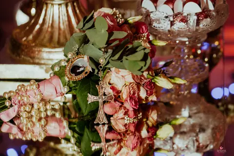 noiva altar igreja santo antonio foto fotografo de casamento itatiba sp interior video de casamento foto  make noiva noivo entrando filho igreja'