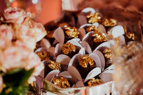 noiva altar igreja santo antonio foto fotografo de casamento itatiba sp interior video de casamento foto  make noiva noivo entrando filho igreja'