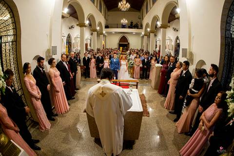 foto de todos os padrinhos e madrinhas de rosa '