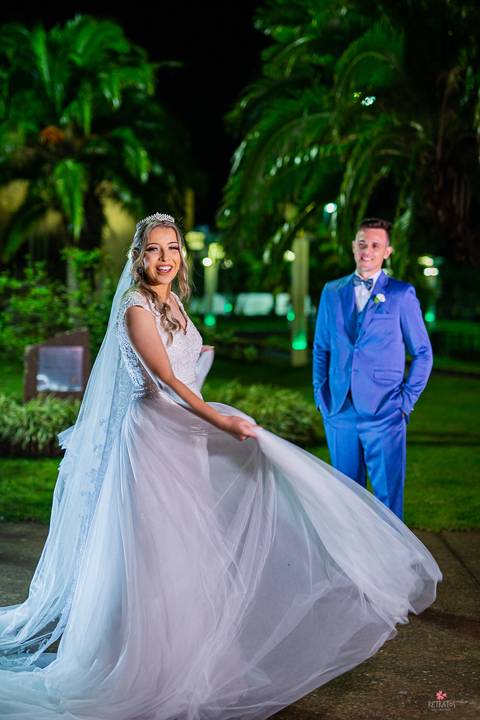 foto casal de noivos praça dos italianos morungaba sp fotografo interior'