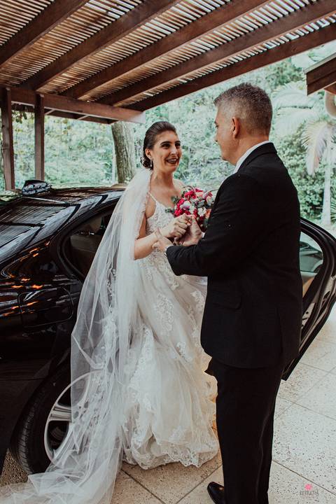 entrada dos pais e padrinhos cerimonia ar livre linda alto das palmeiras por do sol maravilhoso casamento sonhos retratos foto video itatiba julio decoracao dos sonhos noiva chegando'