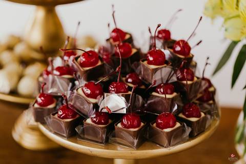 detalhes de doce na mesa de bolo rustica detalhes de acessorios noiva lindo casamento interior sp itatiba interior fotografo de casamento'