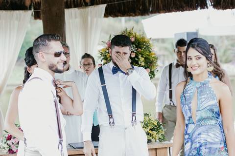 noivo se emociona com comprimentos dos padrinhos  noiva lindo casamento interior sp itatiba interior fotografo de casamento'