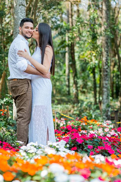 ensaio pre casamento jundiai jardim botanico foto linda e romantica diferente e animada fotografo itatiba jundiai reagião'